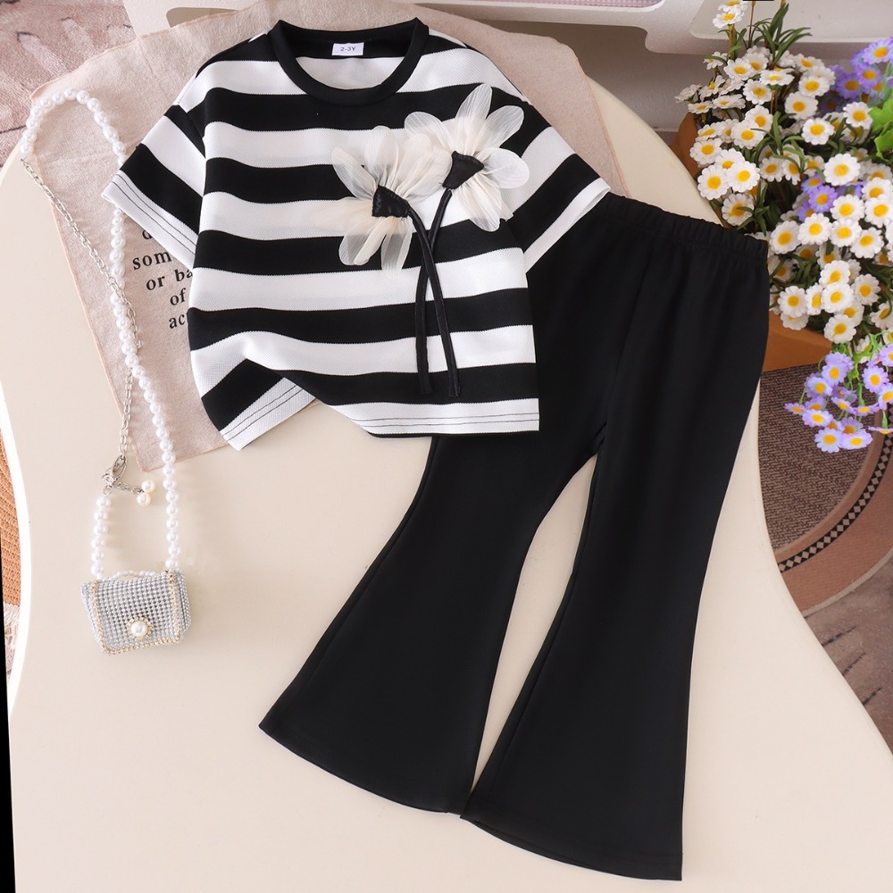 Nieuwe collectie kinderen mono - Monochrome Suit Set recensie en prijs